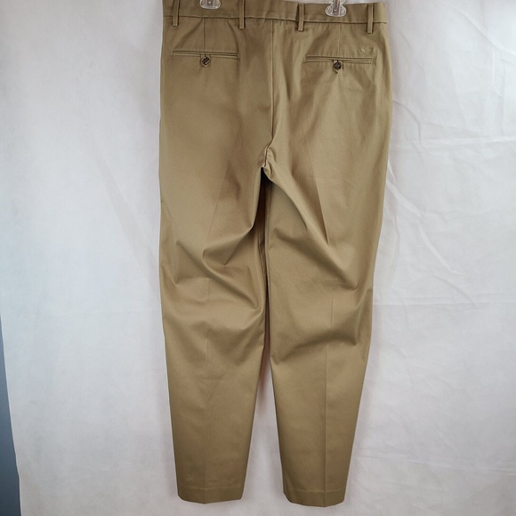 NWOT Dockers Men's (36 x 34) Tan Classic Fit Flat Front Chino Pants - Picture 4 of 8